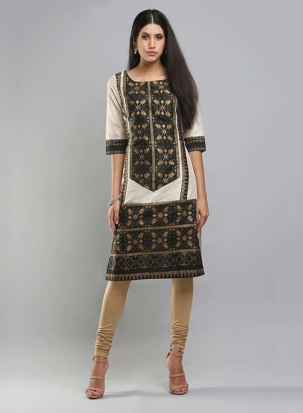 Off-White & Black Colorblocked Printed kurta