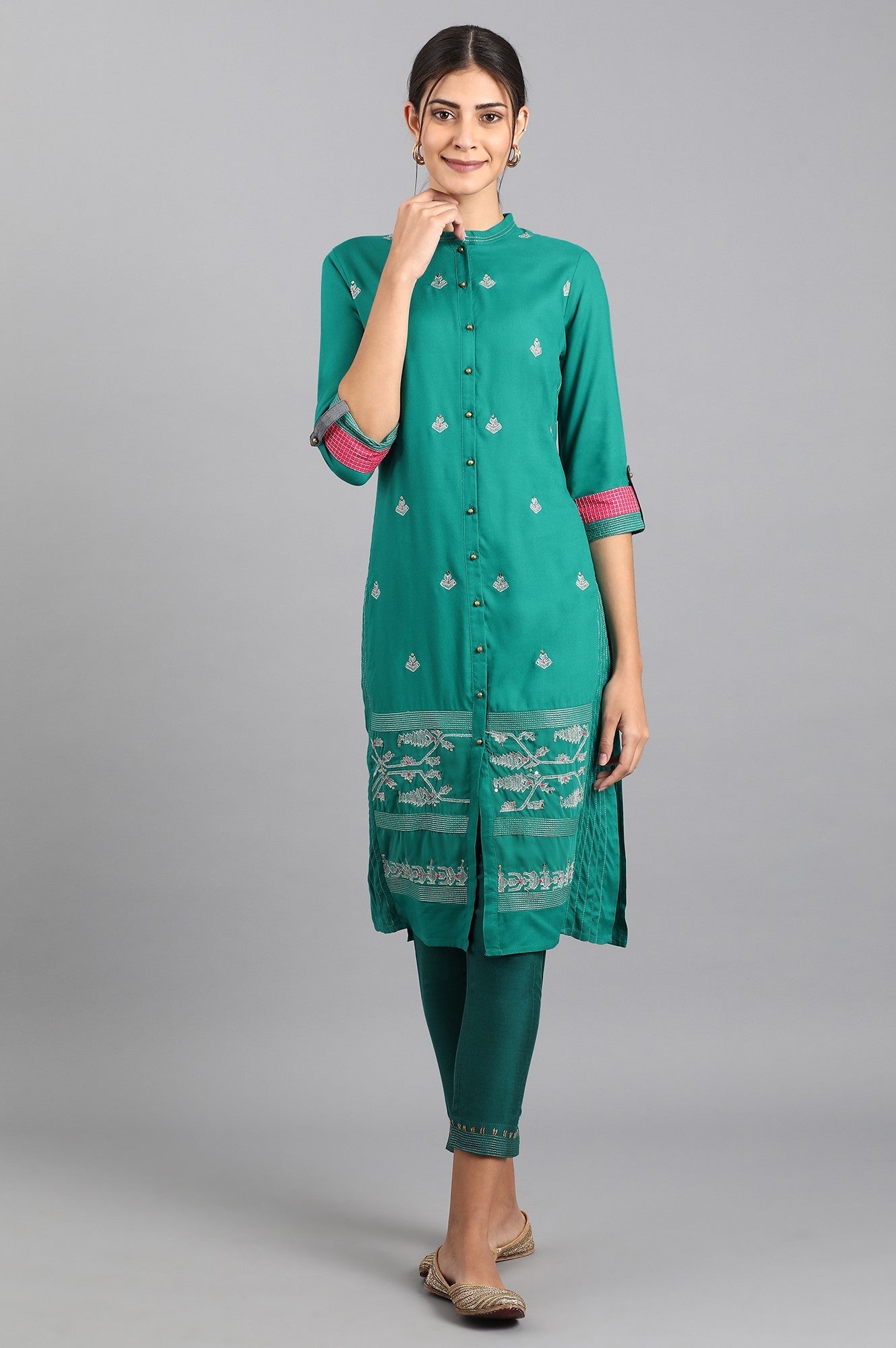 Teal Mandarin Neck Embroidered kurta