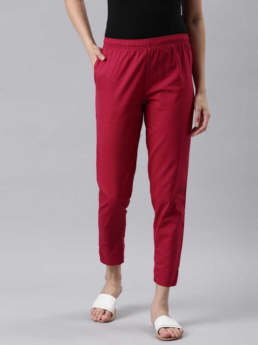 Women Solid Fuchsia Cotton Pencil Pant