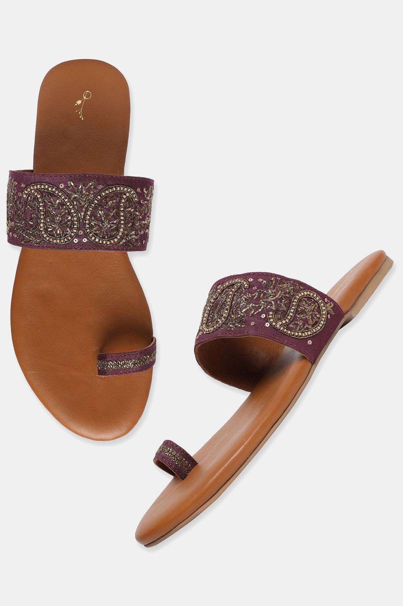 Purple Embroidered Round Toe Flat-SGul