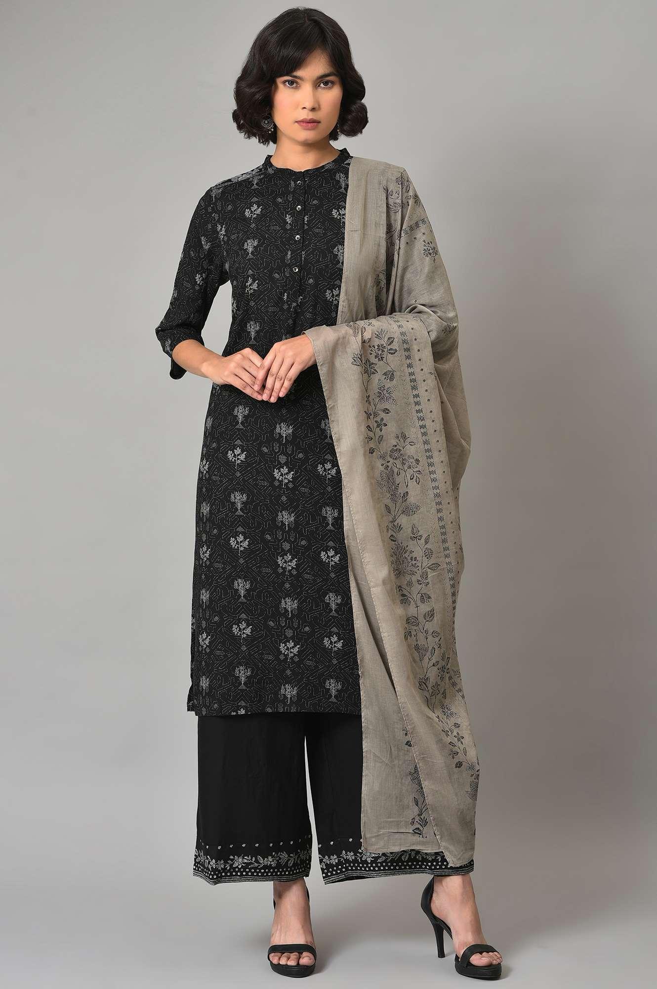 Black Floral Printed kurta With Parallel Pants And Grey Dupatta