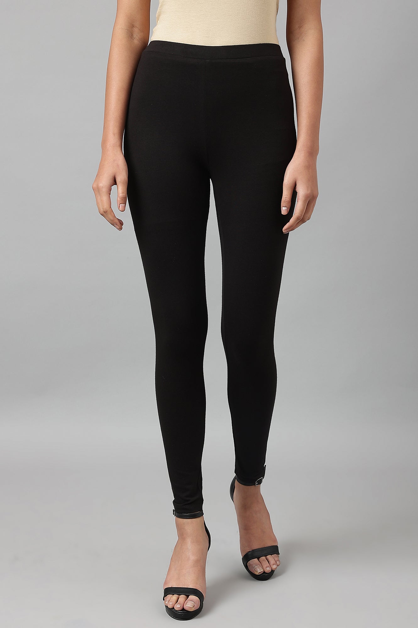 Black Solid Viscose Lycra Ankle Length Leggings