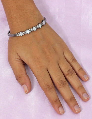 Designer MOP Black Polish Bracelet