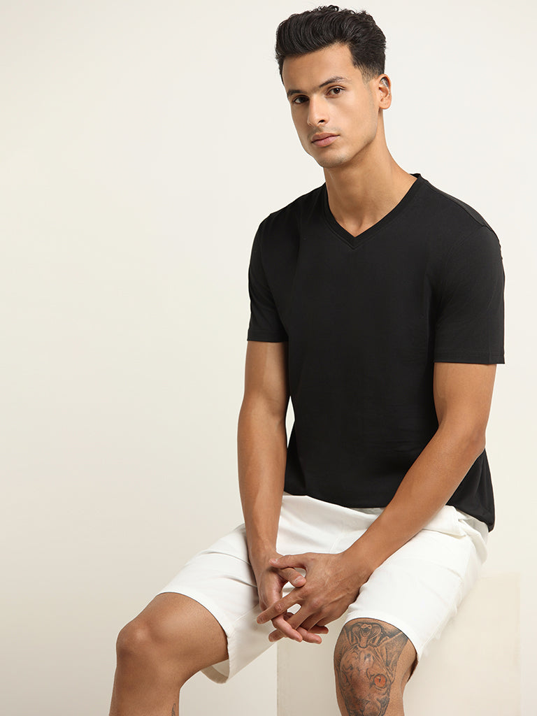 WES Casuals Black Plain Cotton Blend Relaxed-Fit T-Shirt