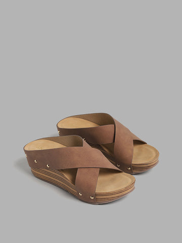 LUNA BLU Brown Cross Strap Wedges Sandals