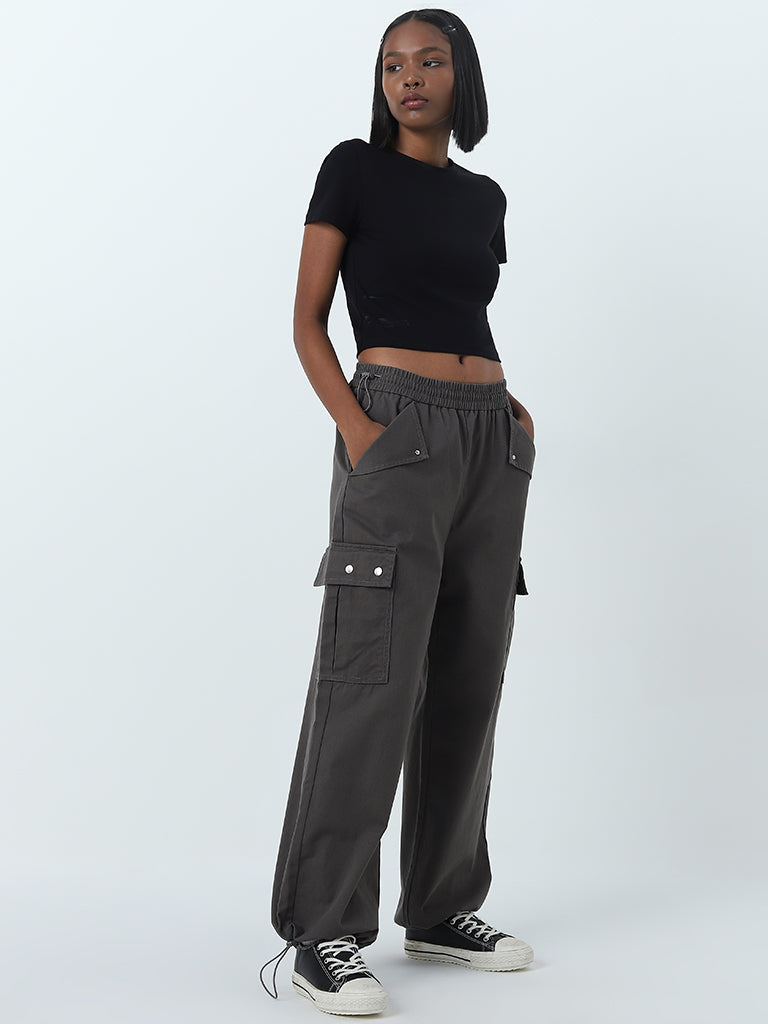 Nuon Olive Relaxed - Fit High - Rise Jogger-Style Jeans