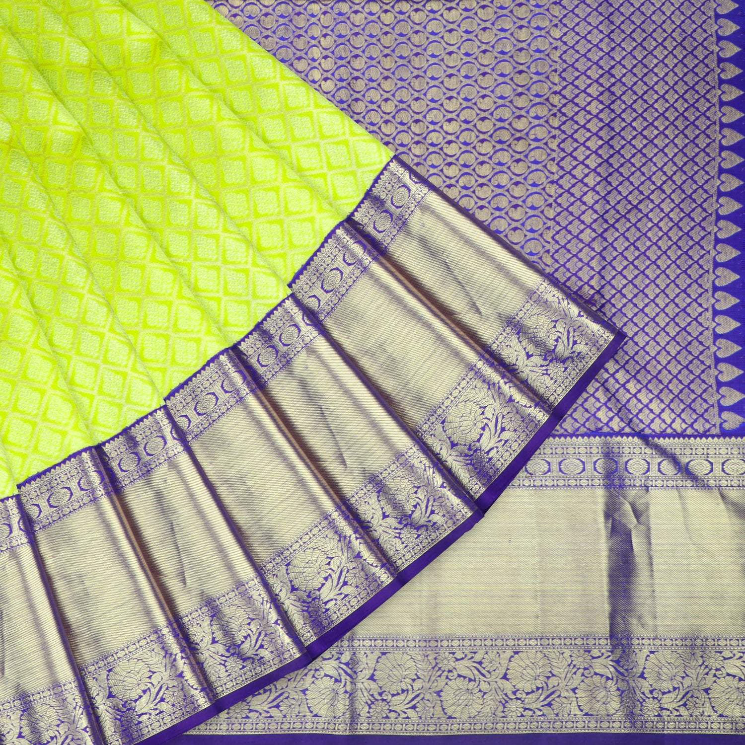 Bright Green Kanjivaram Silk Saree With Floral Pattern