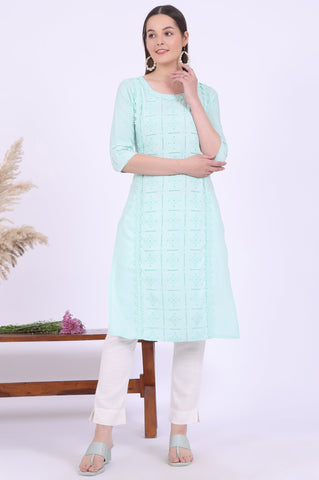 Green Embroidered Straight Kurta