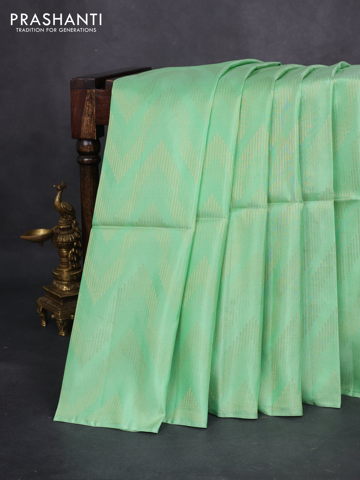 Kanchipuram soft silk saree teal green shade and maroon with allover zig zag zari weaves in borderless style