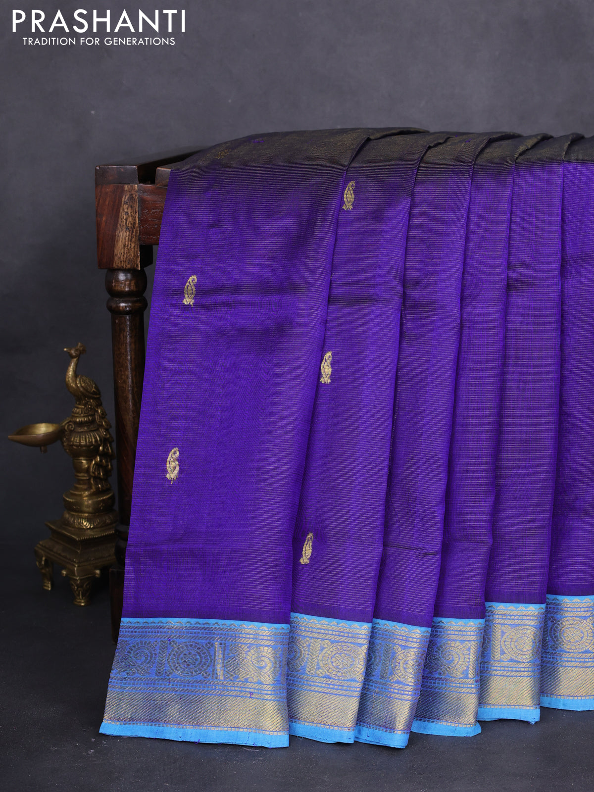 10 yards silk cotton saree blue and cs blue with allover vairaosi pattern & zari buttas and zari woven border