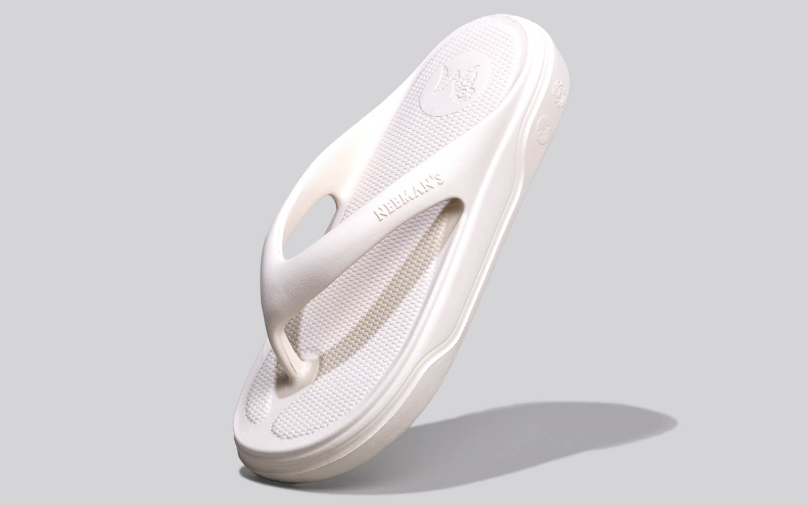 Cushers Flips For Men : Ivory White