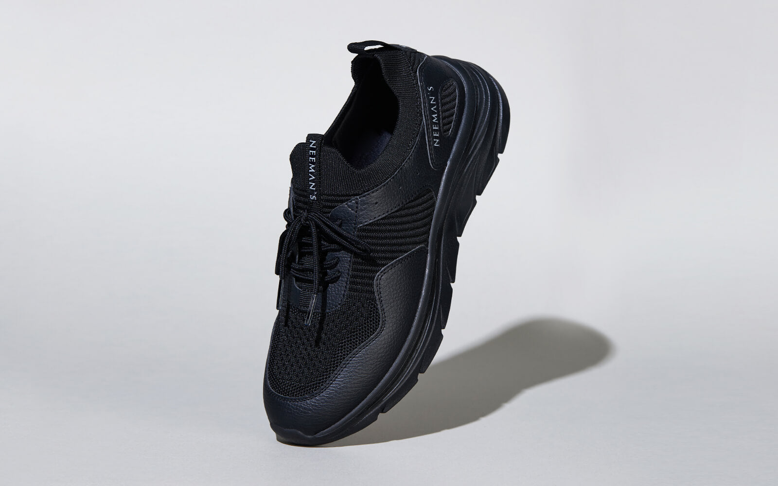 High Wave Sneakers : Black