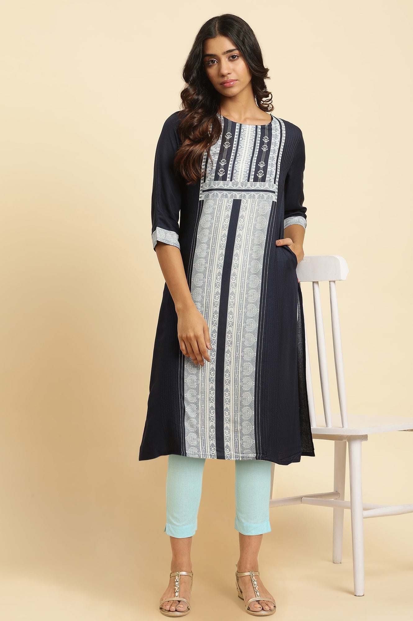 Blue Geometric Printed Rayon Straight Kurta and Slim Pant Set