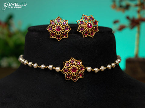 Pearl choker with ruby stones pendant