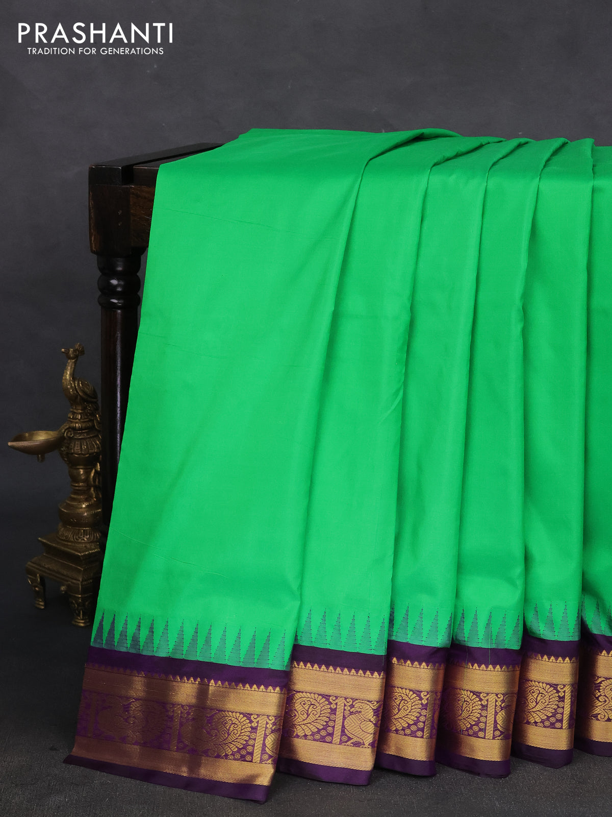 10 yards silk saree green and deep violet with plain body and temple design zari woven border