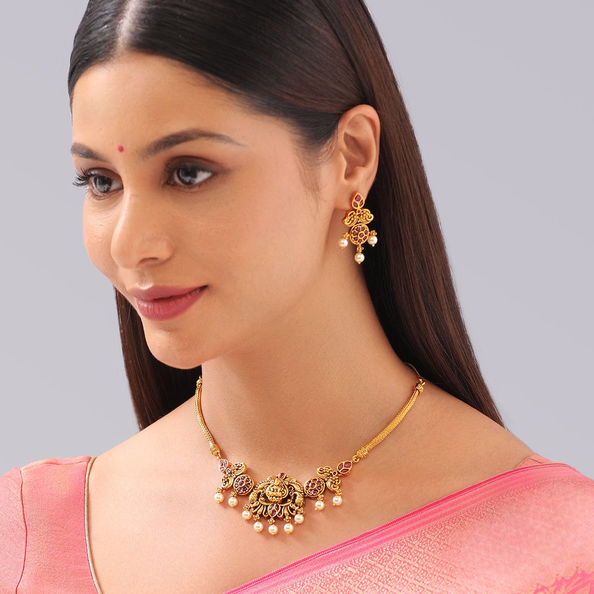 Kushals choker deals