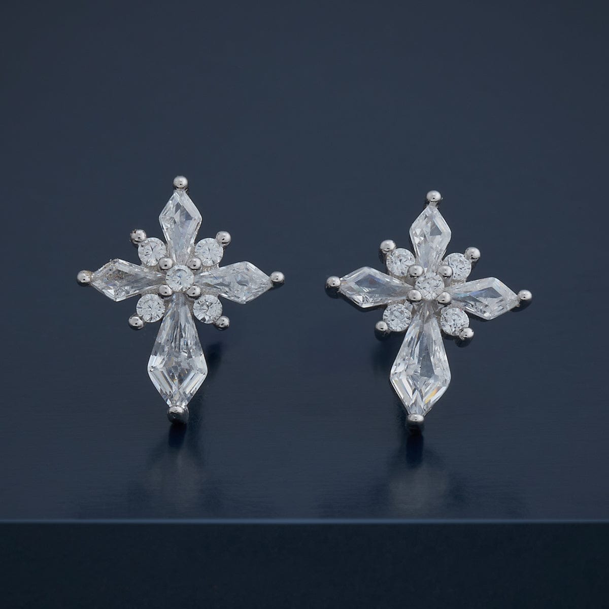 92.5 Silver Earring 183176
