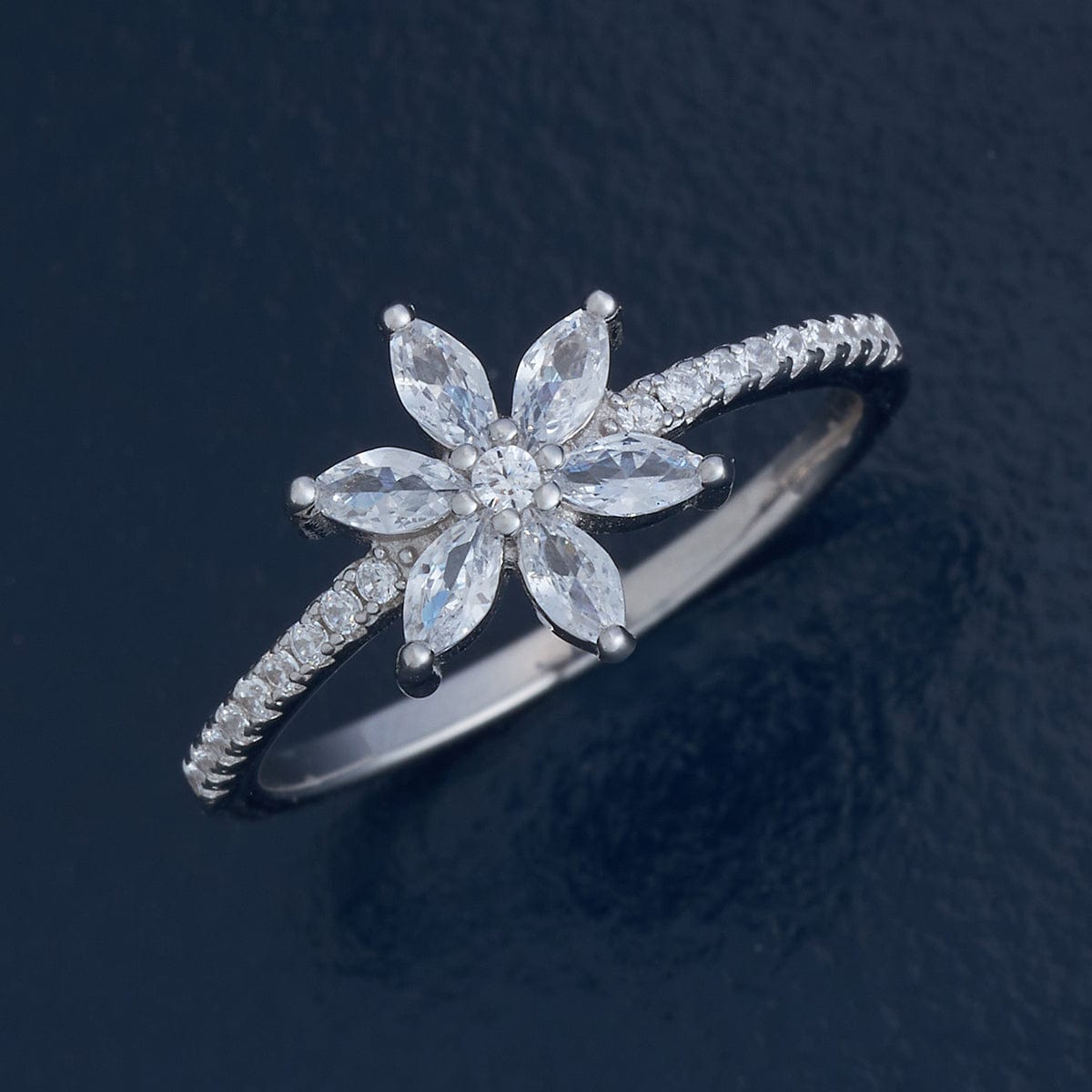 92.5 Silver Finger Ring 180992